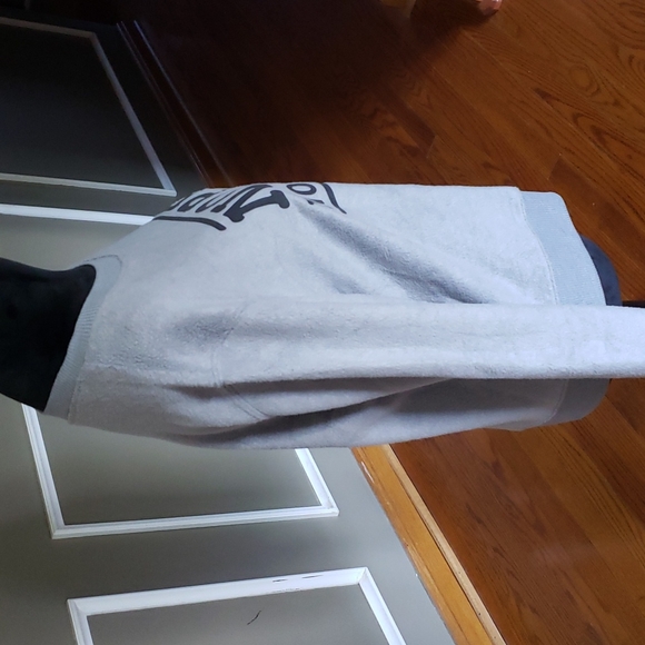 NO Boundaries NOPE Sweatshirt - Picture 5 of 7